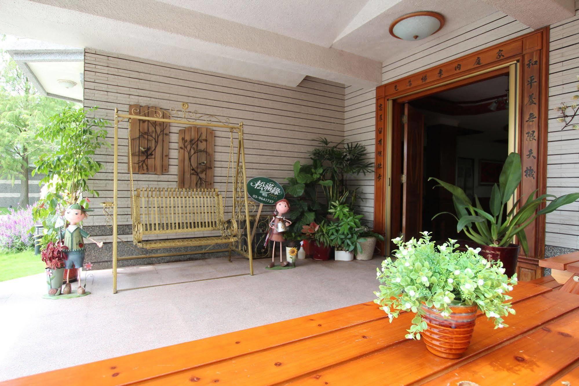 Yilan Pine Villa Homestay Luodong Dış mekan fotoğraf