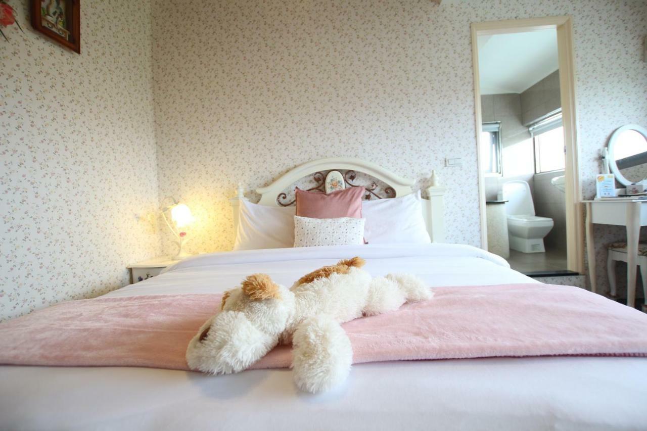 Yilan Pine Villa Homestay Luodong Dış mekan fotoğraf